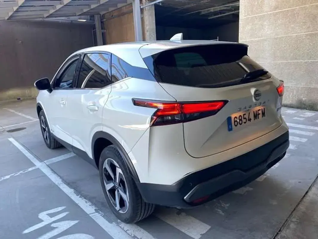 Usado Nissan Qashqai N-Connecta 190 CV (139 kW) 2023 Blanco SUV