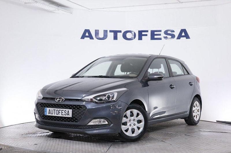 Azul Usado 2017 Hyundai i20 GO! | 6950 € (Super precio) - Imagen 1/4