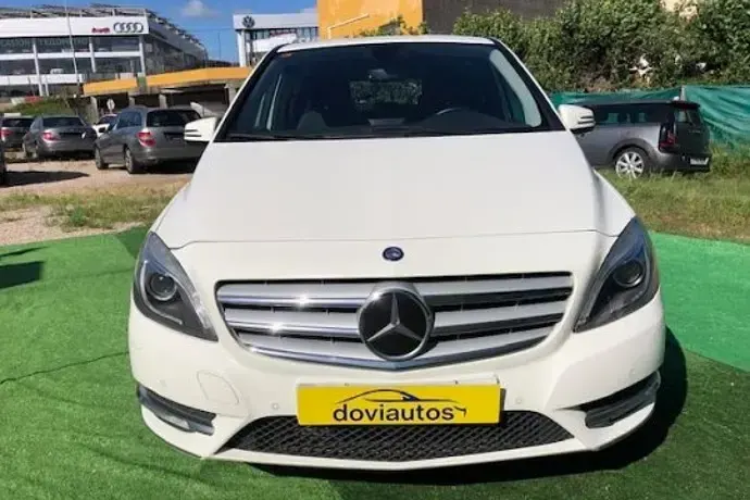 Usado Mercedes B180 110 CV (80 kW) 2013 Utilitario