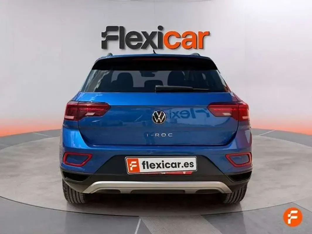 Usado VW T-Roc Life 150 CV (110 kW) 2023 Azul SUV