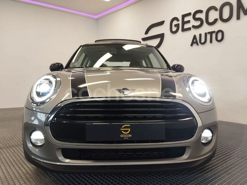 Usado Mini Cooper 136 CV (100 kW) 2019 Gris / plata Utilitario