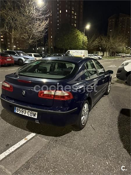 Azul Usado 2002 Renault Laguna II Authentique Berlina | 1500 € (Buen precio) - Imagen 1/4