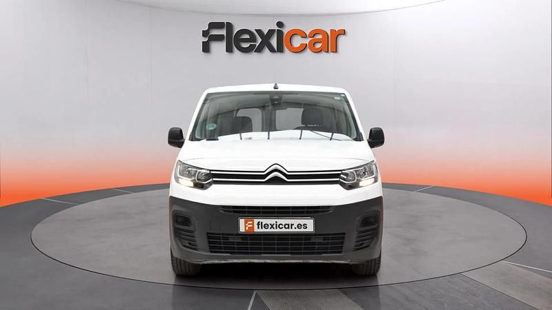 Usado Citroën Berlingo Feel 102 CV (75 kW) 2021 Blanco Monovolumen