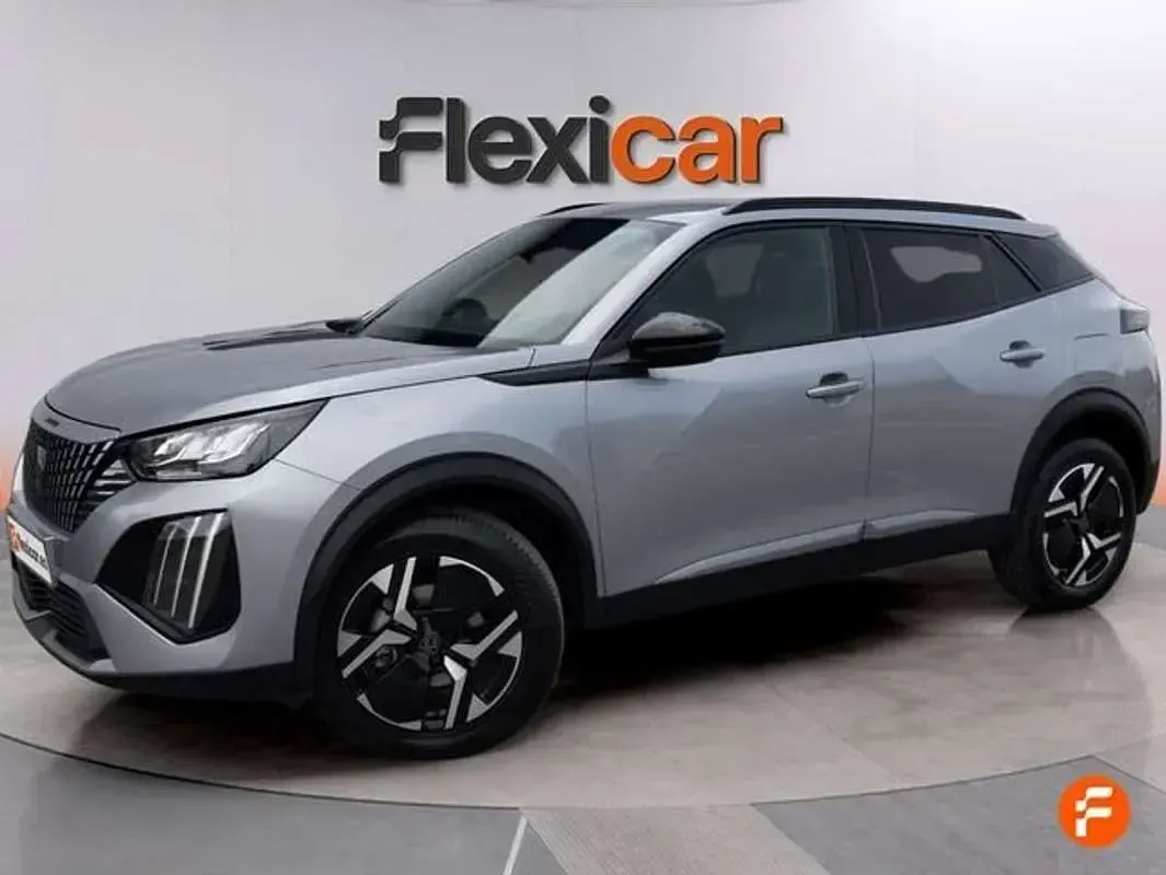 Usado Peugeot 2008 Allure 102 CV (75 kW) 2024 Gris SUV