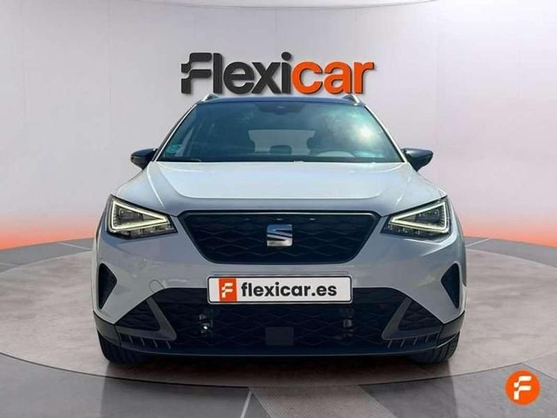 Usado Seat Arona FR 150 CV (110 kW) 2022 Blanco SUV