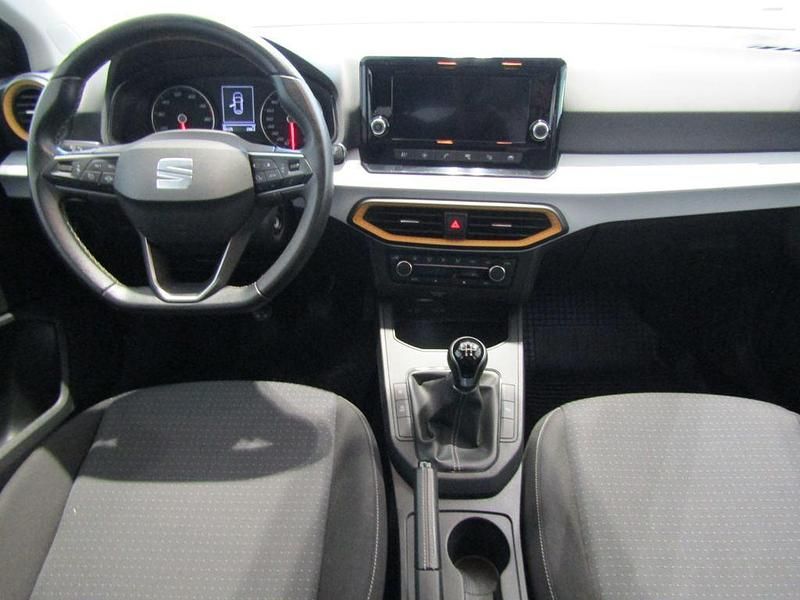 Usado Seat Ibiza Style Plus 80 CV (58 kW) 2022 Negro Berlina