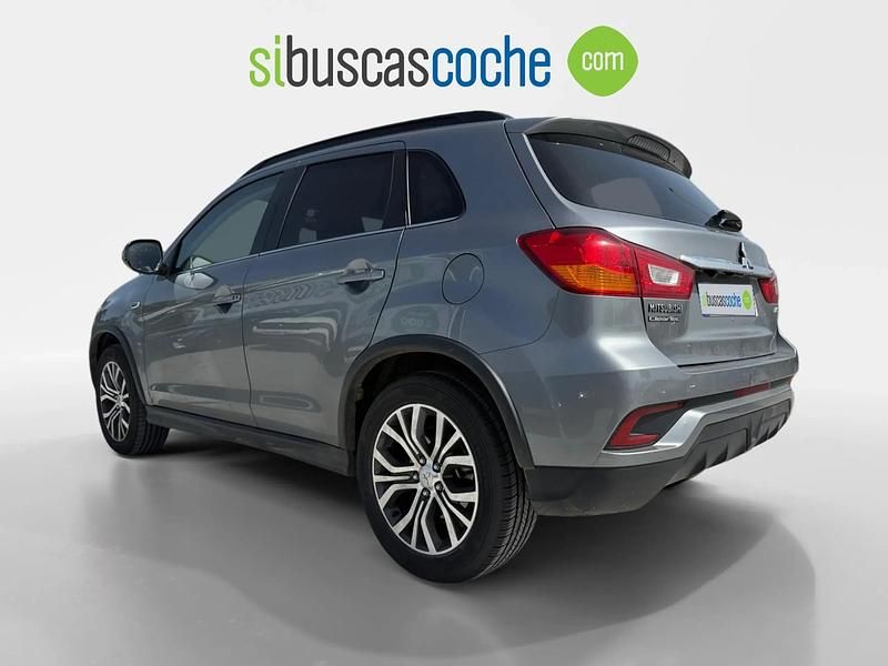 Usado Mitsubishi ASX Motion 115 CV (84 kW) 2018 Gris/plata SUV
