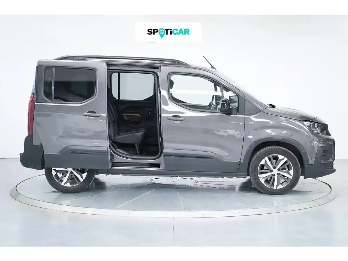 Usado Peugeot Rifter Business-Line 130 CV (95 kW) 2023 Gris Monovolumen