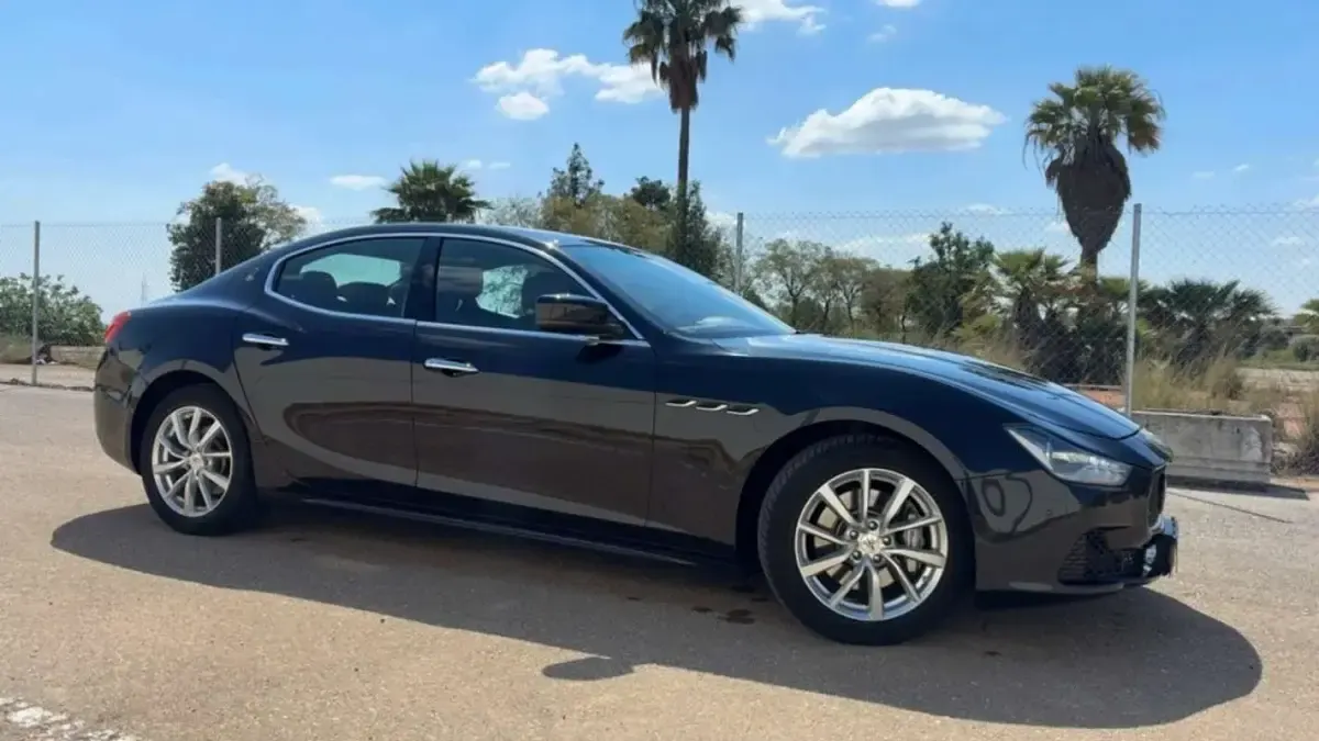 Usado Maserati Ghibli 275 CV (202 kW) 2015 Negro Berlina