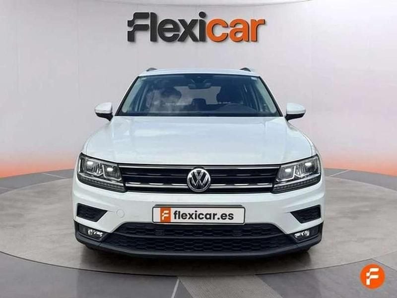 Usado VW Tiguan Edition 125 CV (91 kW) 2017 Blanco SUV