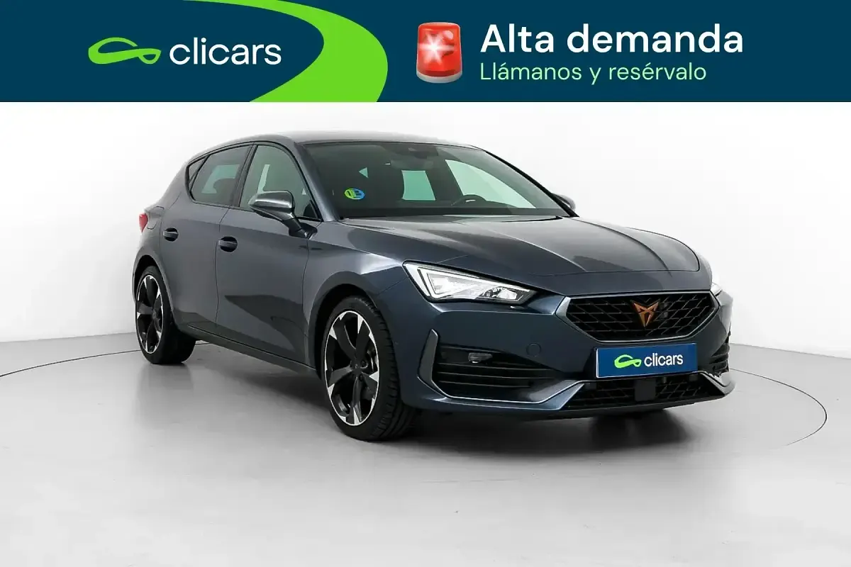 Usado Cupra Leon 150 CV (110 kW) 2023 Gris Berlina