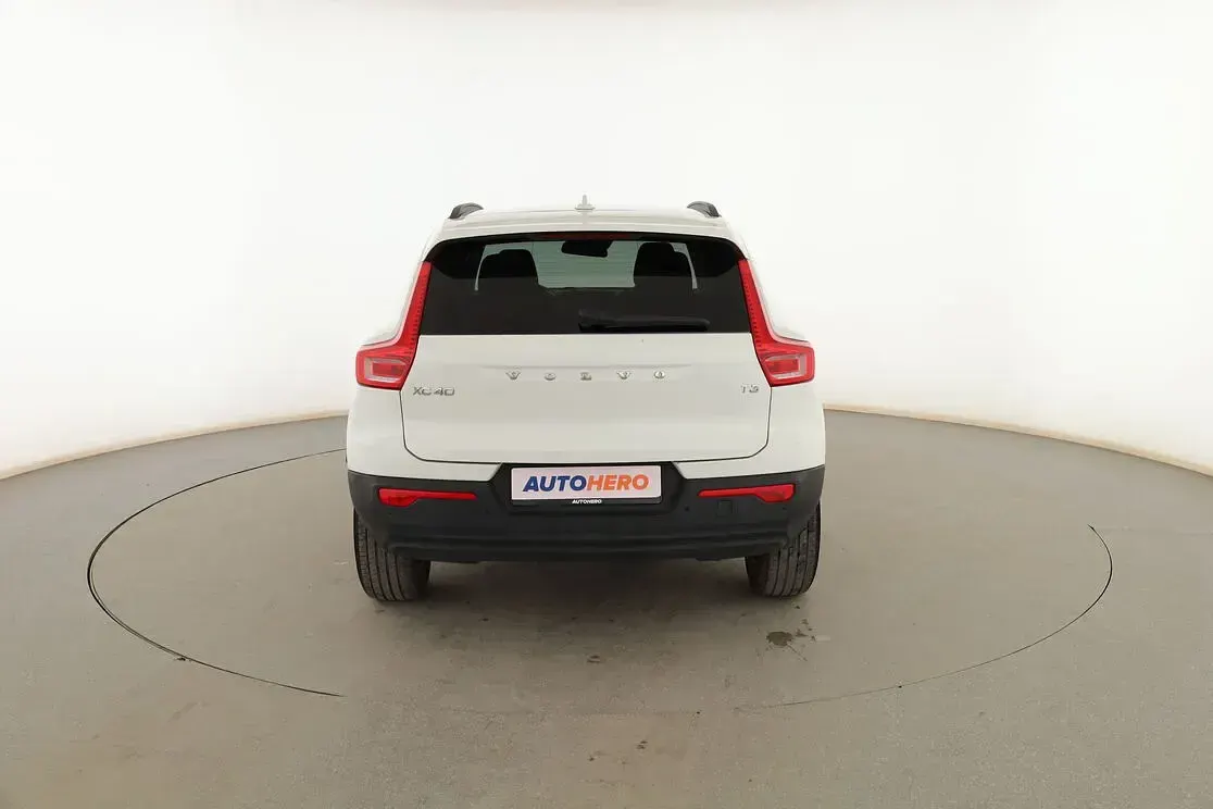 Usado Volvo XC40 156 CV (114 kW) 2018 Blanco SUV