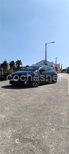 Negro Usado 2015 Opel Astra GTC OPC Berlina | 31.900 € - Imagen 1/4
