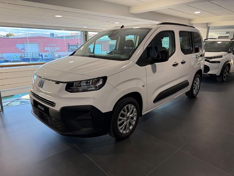 Nuevo Fiat Doblò 100 CV (73 kW) 2025 Blanco Monovolumen