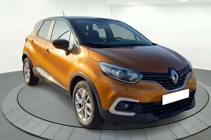 Usado Renault Captur LIMITED 90 CV (66 kW) 2019 Dorado SUV