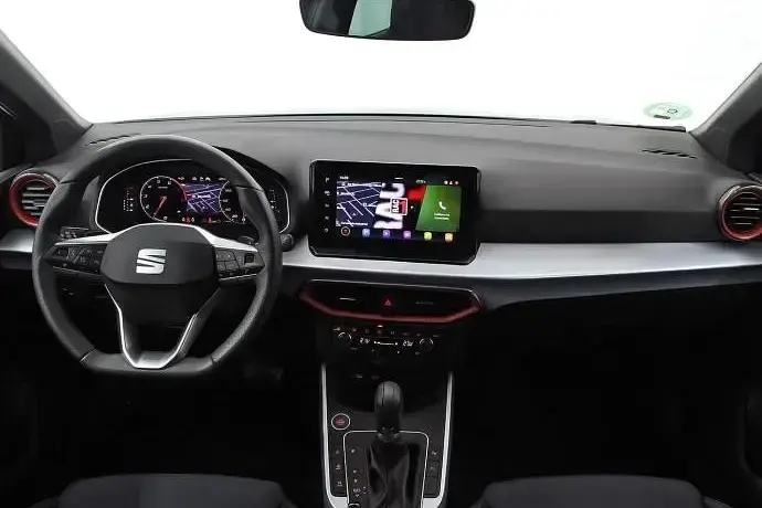 Usado Seat Arona FR 115 CV (84 kW) 2025 SUV