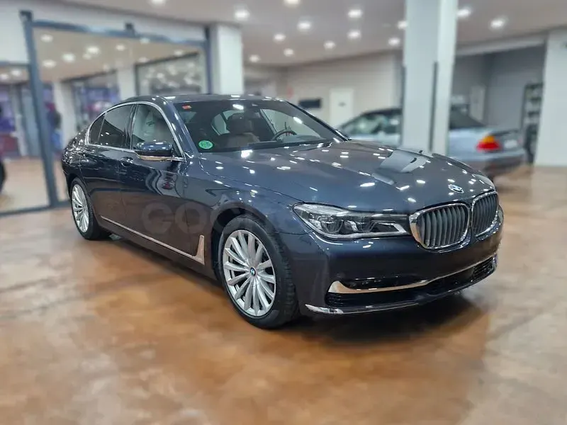 Occasion BMW 730 Comfort Edition 265 ch (194 kW) 2016 Bleue Berline