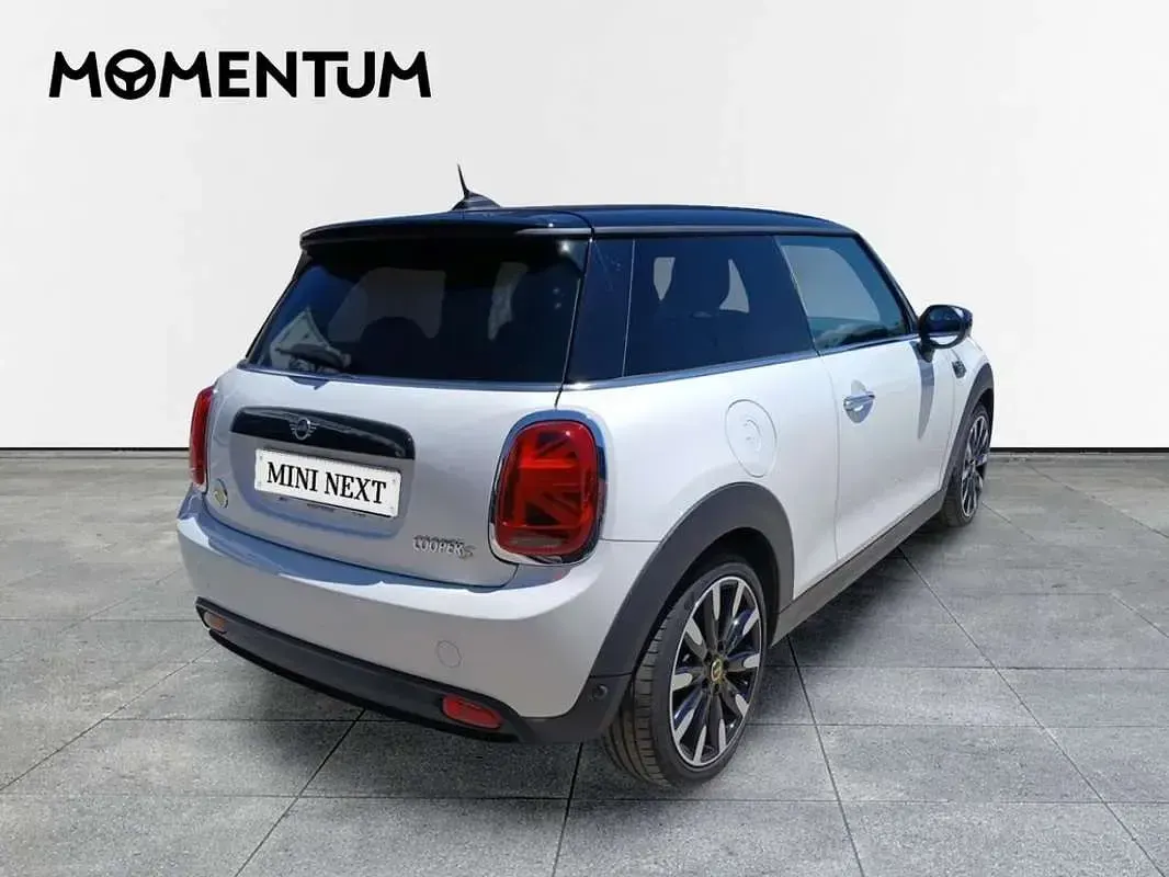 Usado Mini Cooper SE 135 kW (184 CV) 2023 Blanco Utilitario