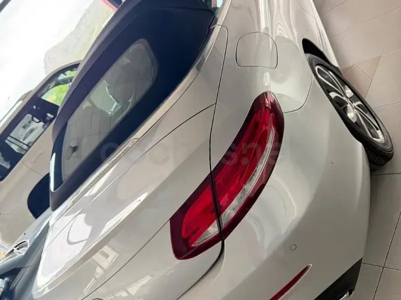 Usado Mercedes 200 184 CV (135 kW) 2017 Gris / plata Descapotable