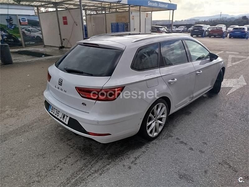 Usado Seat Leon ST FR 184 CV (135 kW) 2017 Blanco Familiar