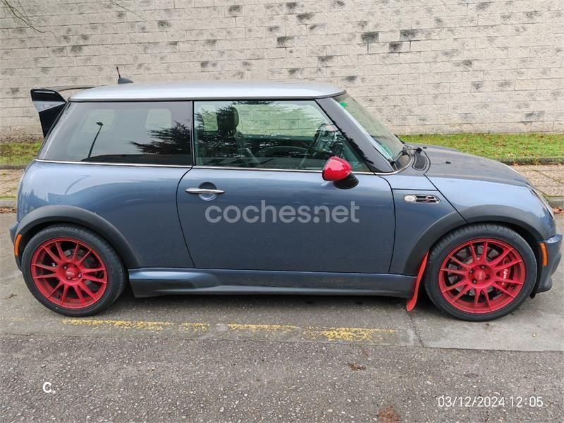 Usado Mini John Cooper Works 218 CV (160 kW) 2006 Gris / plata Utilitario