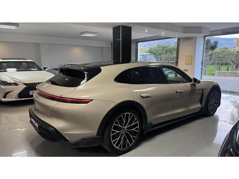Usado Porsche Taycan Cross Turismo 319 kW (435 CV) 2021 Beige Familiar