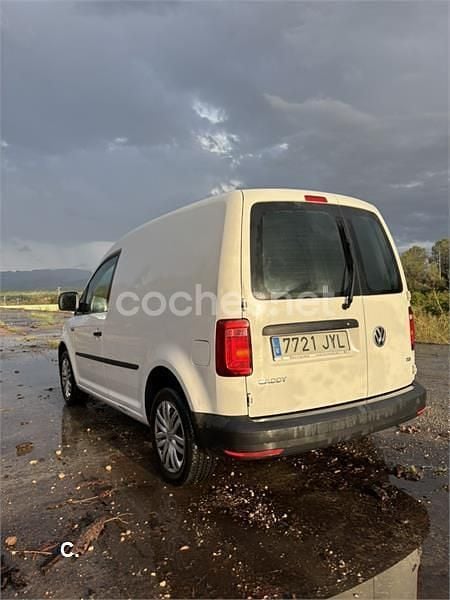 Usado VW Caddy 75 CV (55 kW) 2016 Blanco Monovolumen