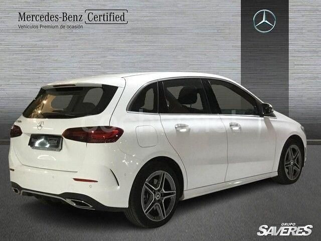 Usado Mercedes B250e AMG line 218 CV (160 kW) 2025 Blanco Monovolumen