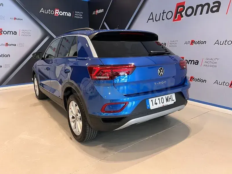 Usado VW T-Roc Life 150 CV (110 kW) 2023 Azul SUV
