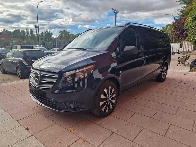 Azul Usado 2021 Mercedes Vito Monovolumen | 29.900 € - Imagen 1/4