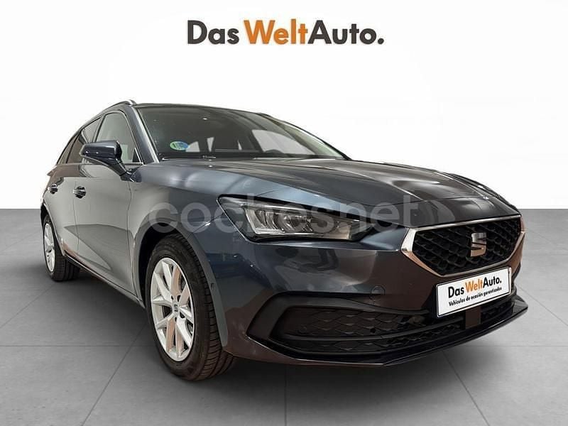 Gris Usado 2025 Seat Leon Style Familiar | 22.990 € (Buen precio) - Imagen 1/4
