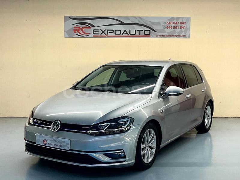 Usado VW Golf VII Advance 130 CV (95 kW) 2019 Gris / plata Berlina