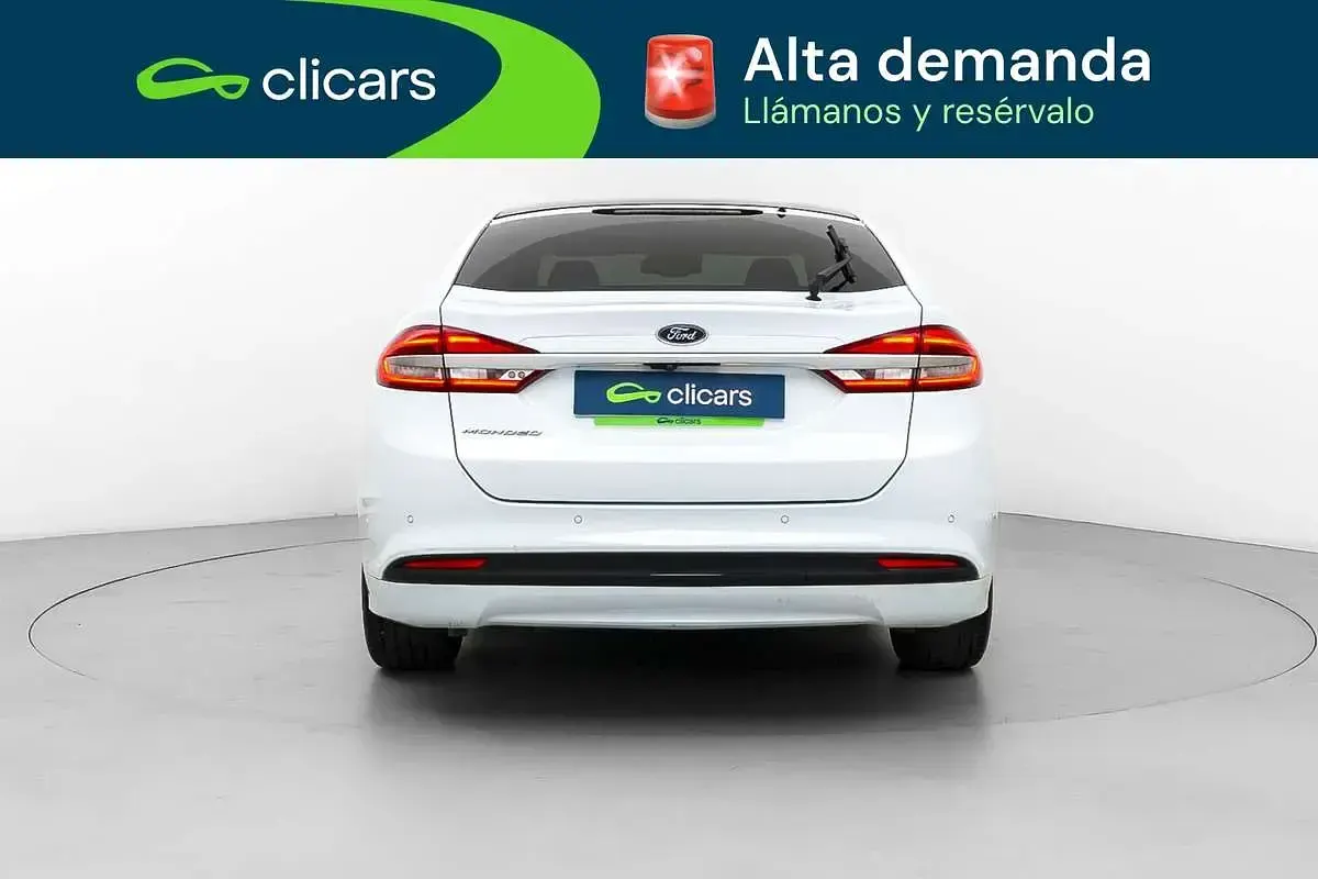 Usado Ford Mondeo Titanium 167 CV (122 kW) 2019 Blanco Berlina