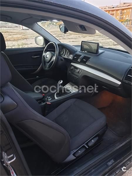 Używany BMW 118 143 KM (105 kW) 2012 Czarny Hatchback