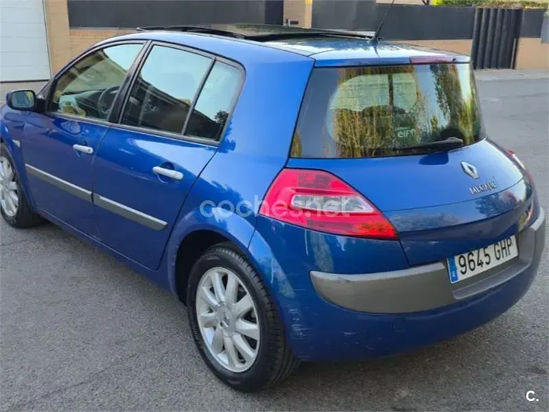 Usado Renault Mégane III Dynamique 130 CV (95 kW) 2008 Azul Berlina