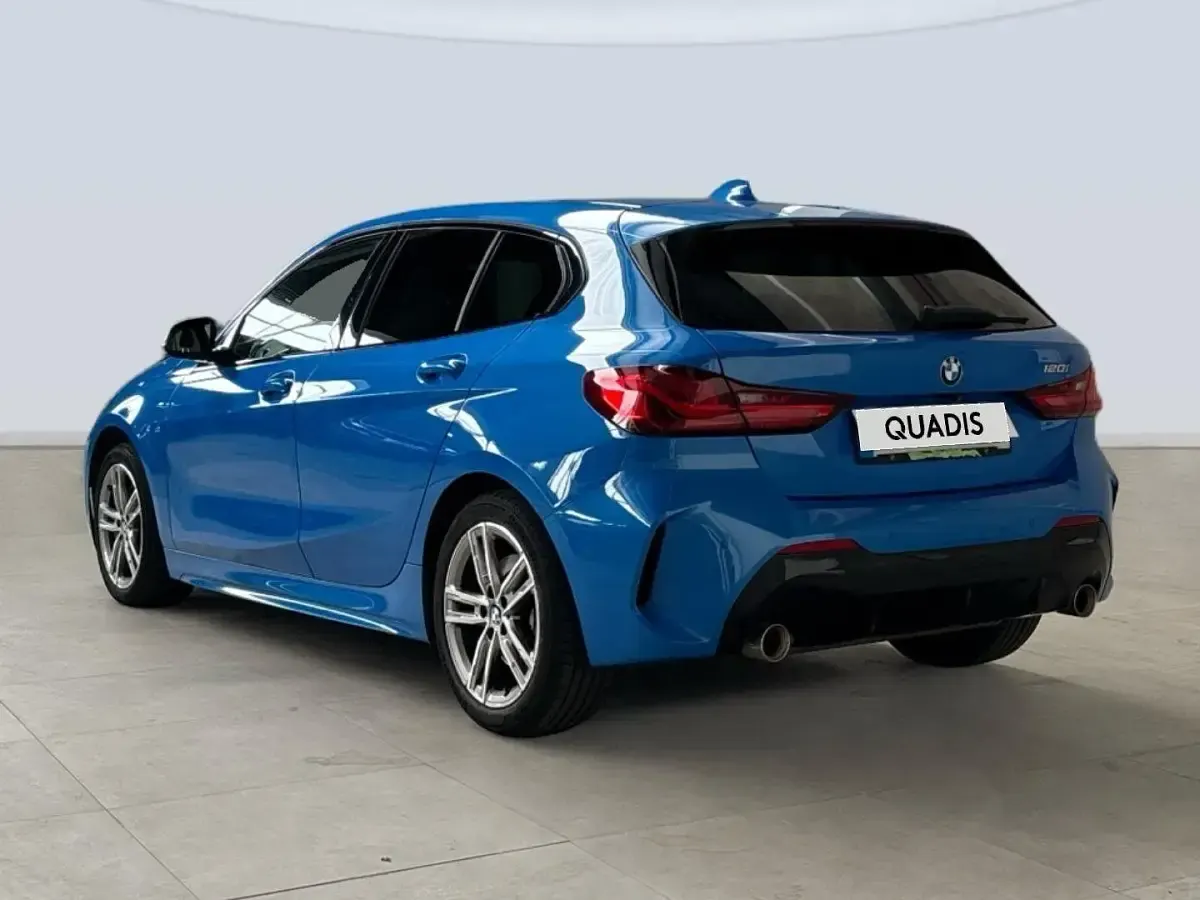 Usado BMW 120 Executive 178 CV (130 kW) 2022 Azul Utilitario