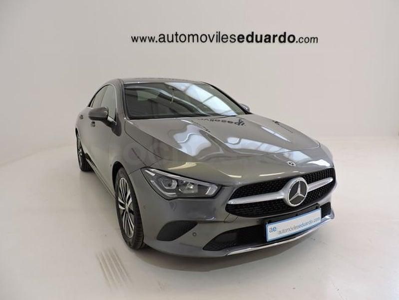 Usado Mercedes CLA200 Shooting Brake 150 CV (110 kW) 2020 Gris / plata Familiar