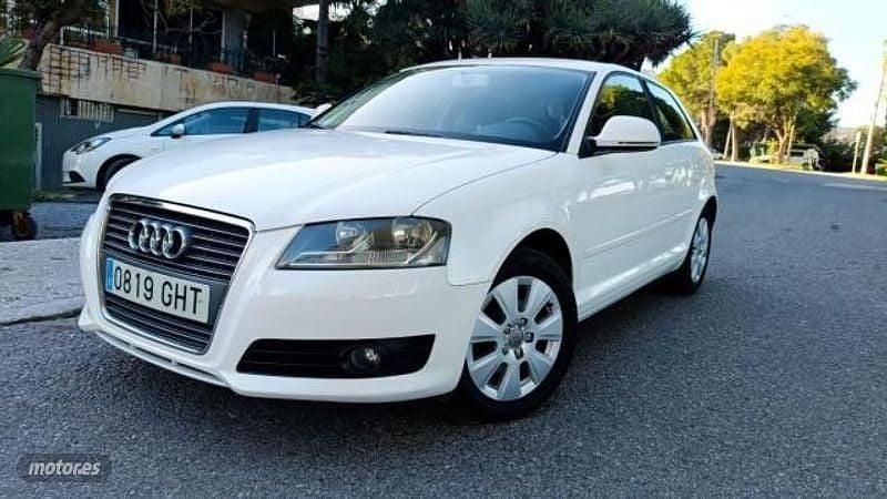 Usado Audi A3 Ambiente 105 CV (77 kW) 2008 Blanco Utilitario
