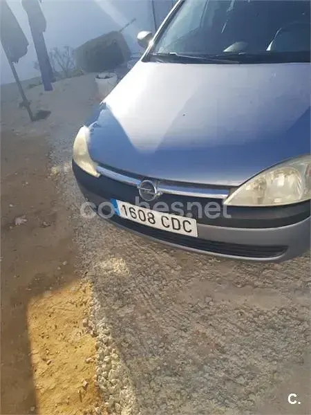 Usado Opel Corsa Club 65 CV (47 kW) 2002 Gris / plata Utilitario