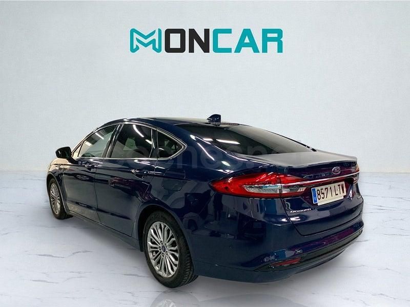 Usado Ford Mondeo Titanium 187 CV (137 kW) 2021 Azul Berlina