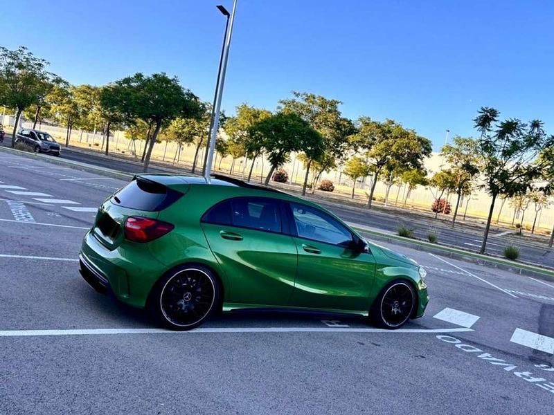 Usado Mercedes A45 AMG AMG 381 CV (280 kW) 2016 Verde Utilitario