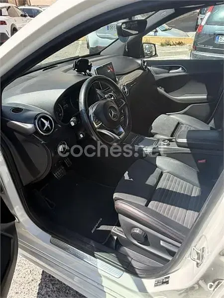 Usado Mercedes B200 AMG 136 CV (100 kW) 2016 Blanco Utilitario