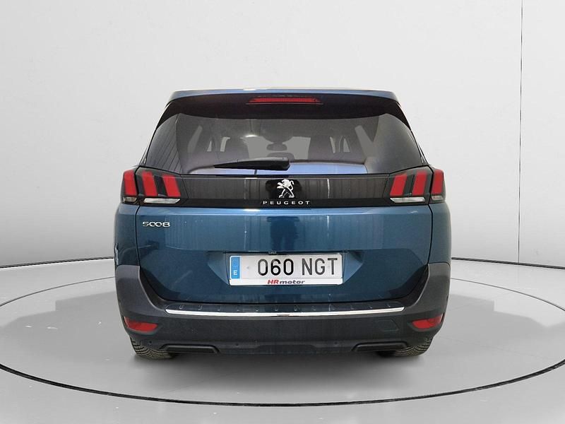 Usado Peugeot 5008 Allure 131 CV (96 kW) 2021 Monovolumen