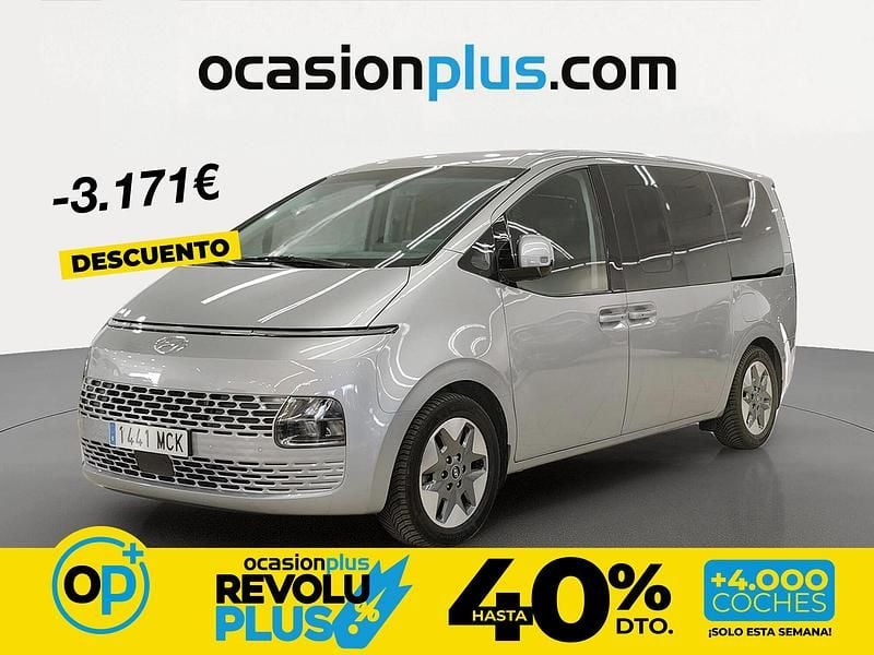 Usado Hyundai Staria 177 CV (130 kW) 2022 Gris Monovolumen