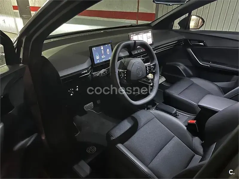 Usado MG MG4 EV Luxury 2023 Eléctrico Utilitario