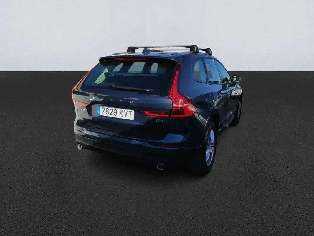 Usado Volvo XC60 Momentum 190 CV (139 kW) 2019 Azul SUV