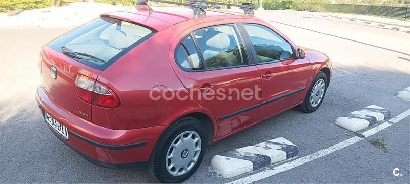 Rojo Usado 2001 Seat Leon Stella Berlina | 3500 € (Un poco caro) - Imagen 1/4