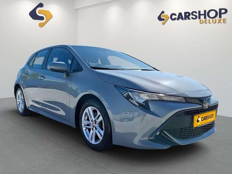 Usado Toyota Corolla Active 122 CV (89 kW) 2021 Gris / plata Berlina