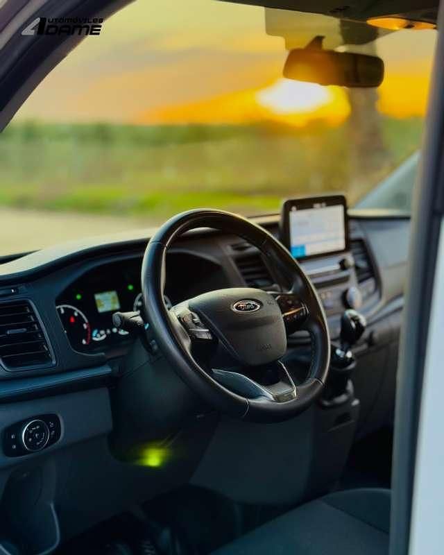 Usado Ford Transit Custom Trend 136 CV (100 kW) 2023 Blanco Familiar