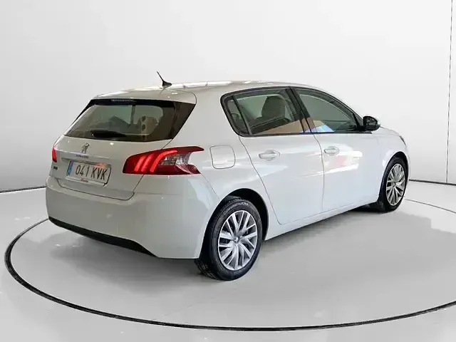Usado Peugeot 308 Business-Line 130 CV (95 kW) 2019 Blanco Berlina